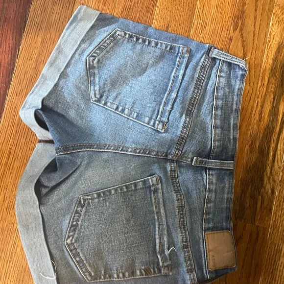 Aeropostale Low Rise midi shorts - Picture 3 of 5